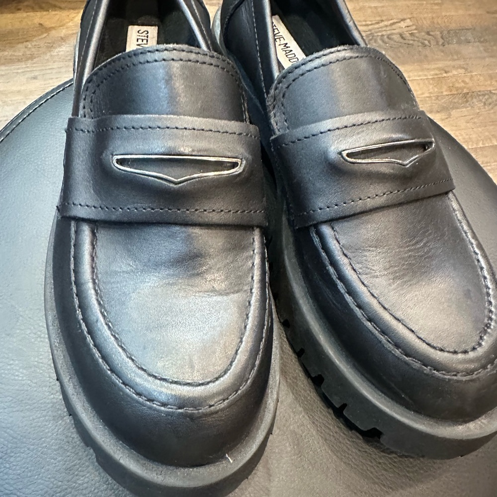Steve Madden Black Loafers with Silver Accent - Picture 5 of 6